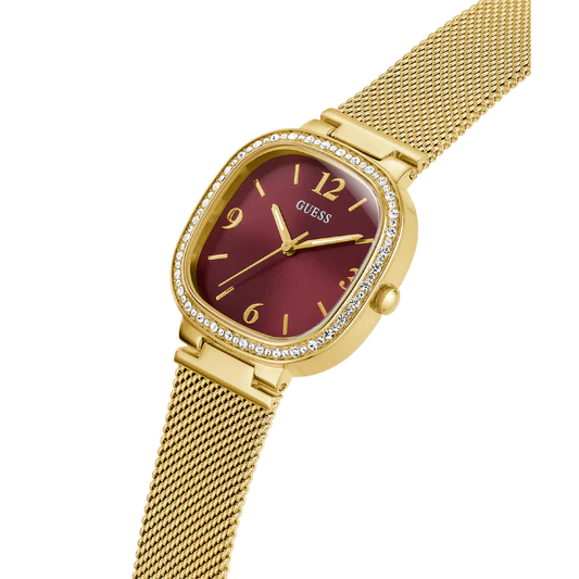 ساعة Guess النسائية ذات سوار شبكي ذهبي بنمط نسيجي ومينا أحمر وحركة كوارتز - GW0354L4