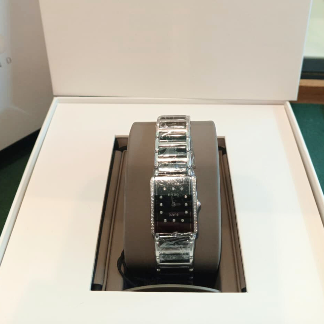ساعة رادو كوارتز سوداء سيراميك للنساء - R20430742