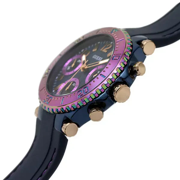 ساعة Guess Cosmic Blue ذات سوار سيليكون ومينا أزرق وساعة كرونوغراف كوارتز نسائية - GW0466L2